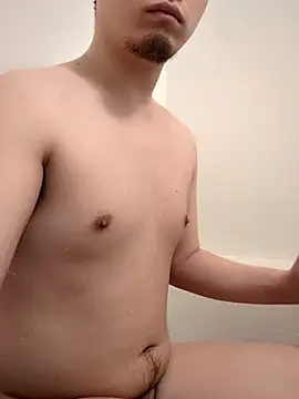 lioncake1221 online show from April 5, 4:48 pm