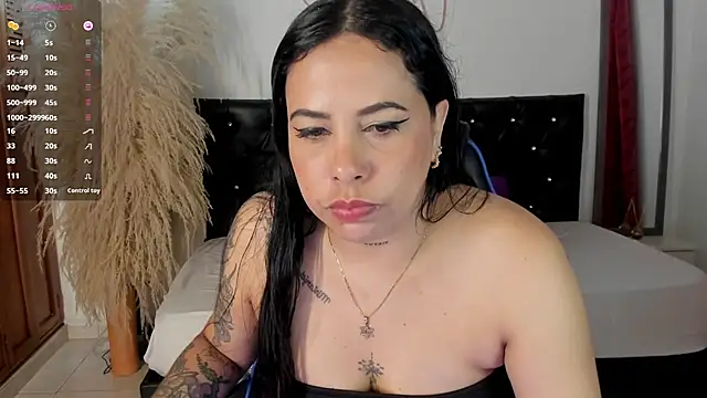 Bianka olivetto021 online show from February 26, 2:37 am