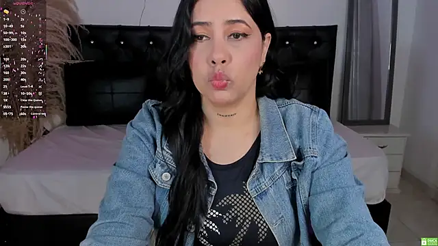 Bianka olivetto021 online show from October 4, 2:09 am