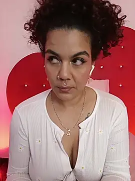 nicolette rock online show from March 27, 11:43 am