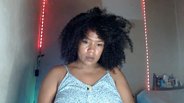 Snapshot of cherry_cleou chatting on February 24, 11:47 pm cherry cleou online show from February 24, 11:47 pm