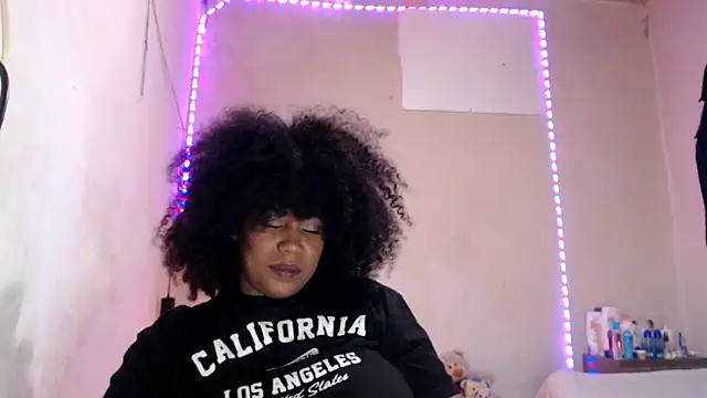 Snapshot of cherry_cleou chatting on March 29, 3:06 am cherry cleou online show from March 29, 3:06 am