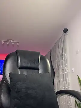 Frank Farrell online show from February 5, 6:40 am