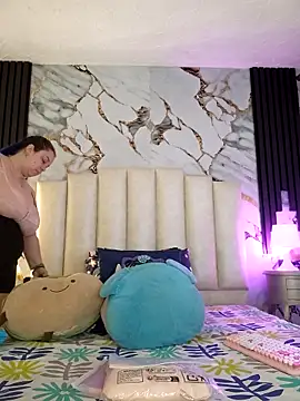 mollieblue69 online show from December 4, 12:58 pm