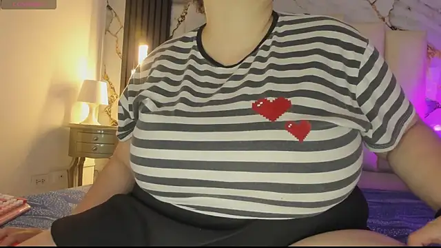 mollieblue69 online show from April 15, 12:56 pm