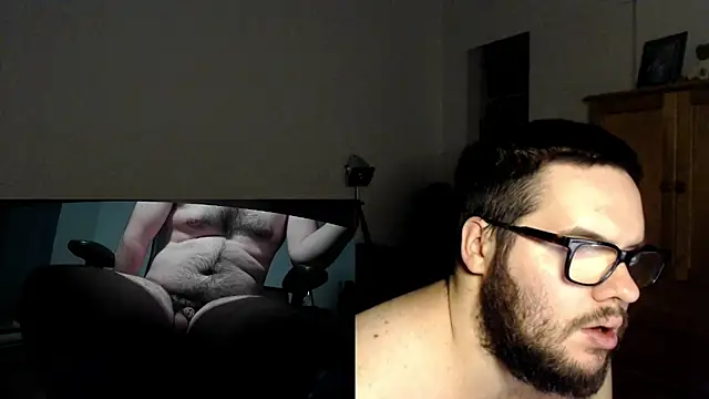 Snapshot of fck_boy123 chatting on December 22, 9:00 am fck boy123 online show from December 22, 9:00 am