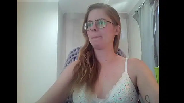 SavannaGirly online show from January 22, 7:25 am