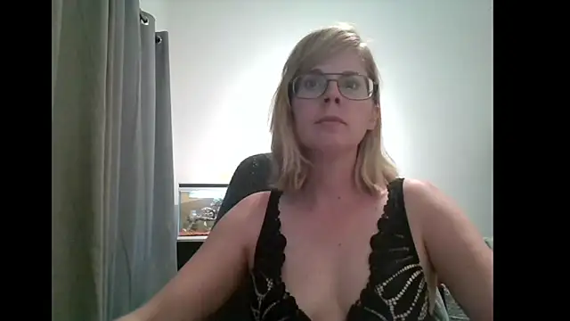 SavannaGirly online show from February 17, 5:43 pm