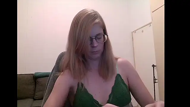 SavannaGirly online show from September 18, 5:59 pm