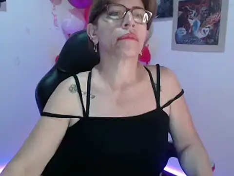 Chayla Ruiz online show from February 18, 9:42 pm