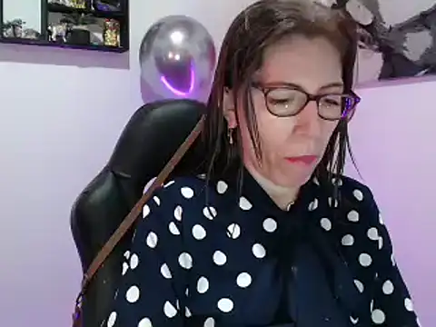 Chayla Ruiz online show from February 25, 10:29 pm