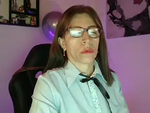 Chayla Ruiz online show from March 3, 9:26 pm