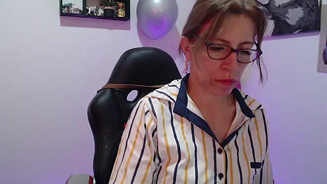 Chayla Ruiz online show from March 19, 12:48 am