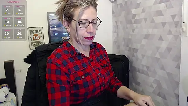 Chayla Ruiz online show from September 21, 10:39 am