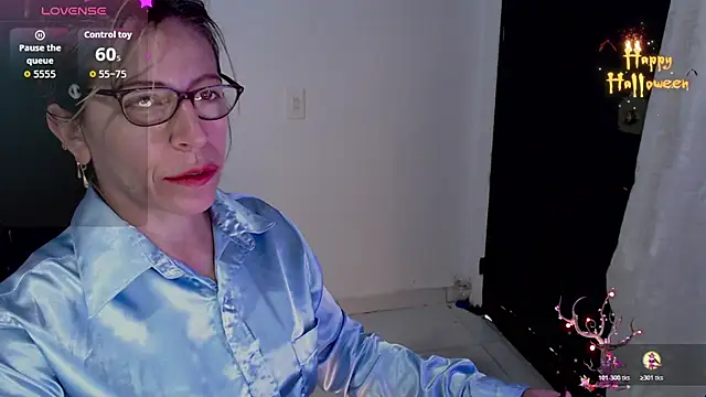 Chayla Ruiz online show from November 12, 10:48 am