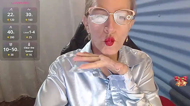 Chayla Ruiz online show from April 18, 9:02 am