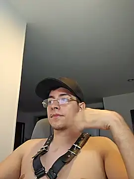 Jhoan saenz online show from September 15, 4:45 am