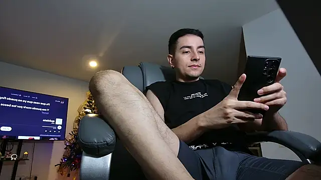 Jhoan saenz online show from December 1, 2:05 am