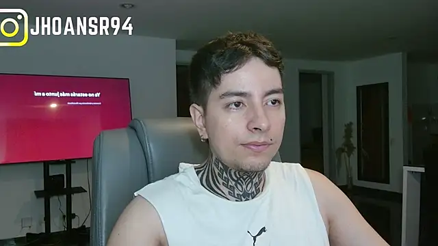Snapshot of Jhoan_saenz chatting on July 8, 3:11 am Jhoan saenz online show from July 8, 3:11 am