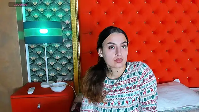 VallerieJones online show from April 20, 8:17 am