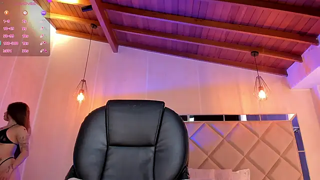 Snapshot of MaryLewis_ chatting on January 25, 6:24 pm MaryLewis  online show from January 25, 6:24 pm