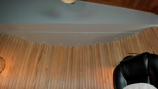 Snapshot of MaryLewis_ chatting on March 18, 2:48 pm MaryLewis  online show from March 18, 2:48 pm