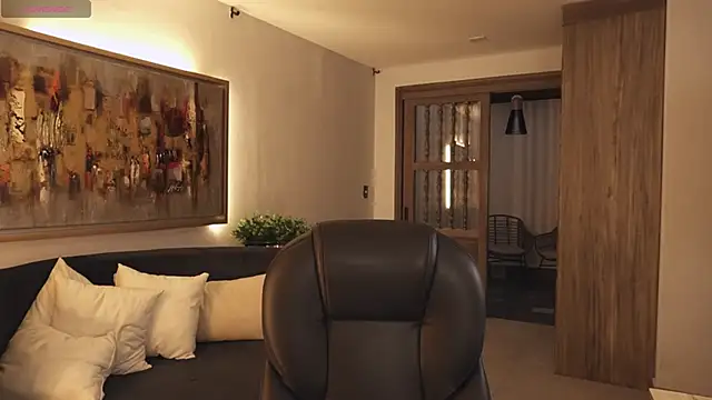 Snapshot of MaryLewis_ chatting on September 26, 12:20 pm MaryLewis  online show from September 26, 12:20 pm