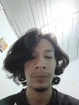 Snapshot of swagbabysk8 chatting on March 21, 2:42 pm swagbabysk8 online show from March 21, 2:42 pm