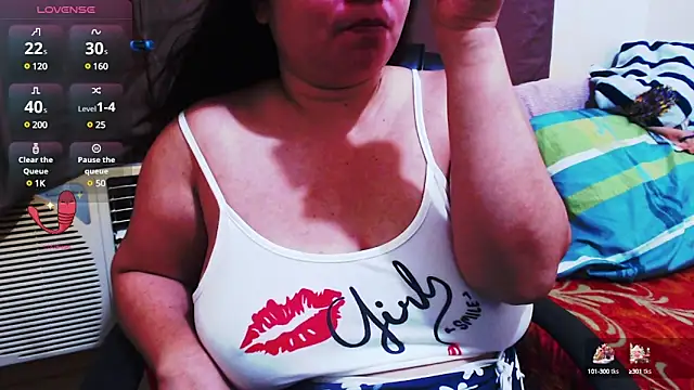 Alliayah Hollyx online show from February 10, 5:47 am