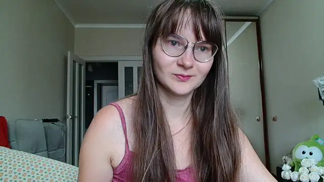 KiraGoldens online show from August 2, 6:34 am