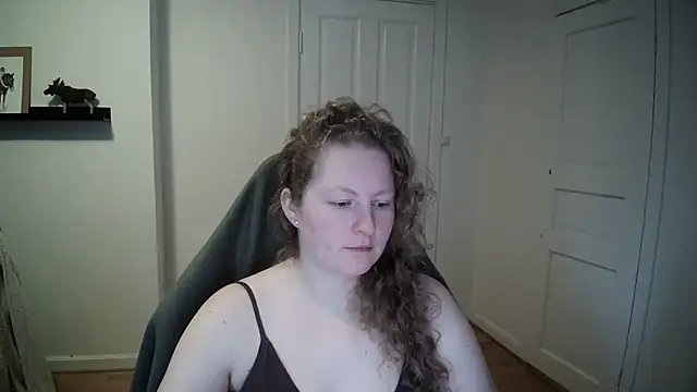 Girlnina-1995 online show from January 8, 9:32 am