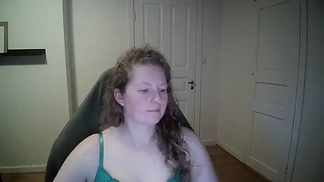 Girlnina-1995 online show from January 14, 12:03 pm