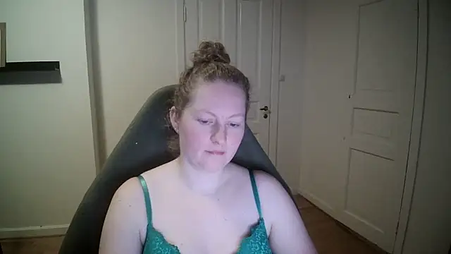 Girlnina-1995 online show from January 21, 4:05 pm