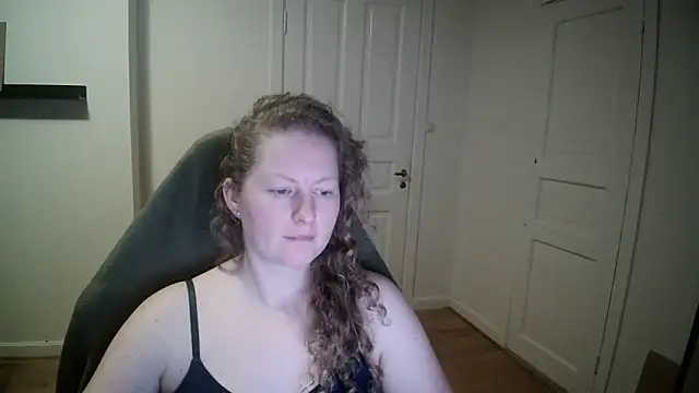 Girlnina-1995 online show from February 4, 7:55 pm