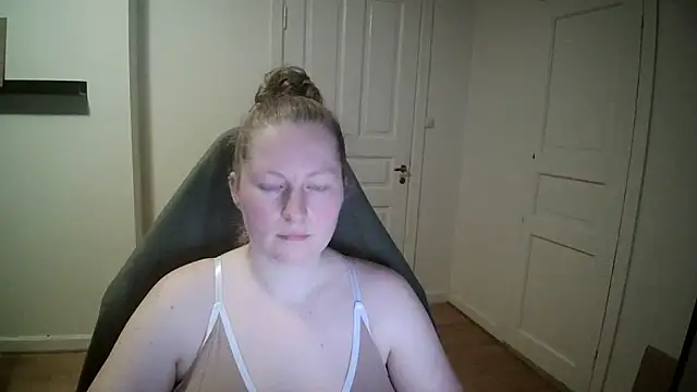 Girlnina-1995 online show from February 5, 5:09 pm