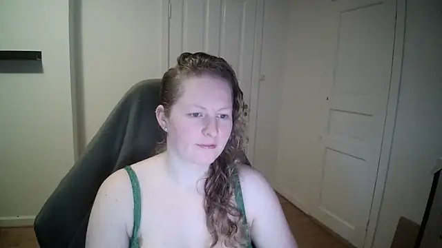 Girlnina-1995 online show from February 10, 9:25 am