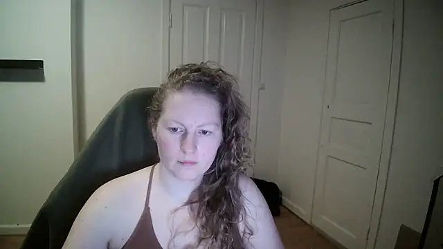 Girlnina-1995 online show from February 19, 9:25 pm