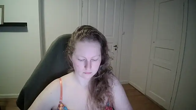 Girlnina-1995 online show from March 19, 3:29 pm