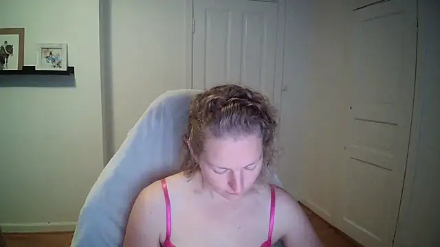 Girlnina-1995 online show from September 22, 9:44 am