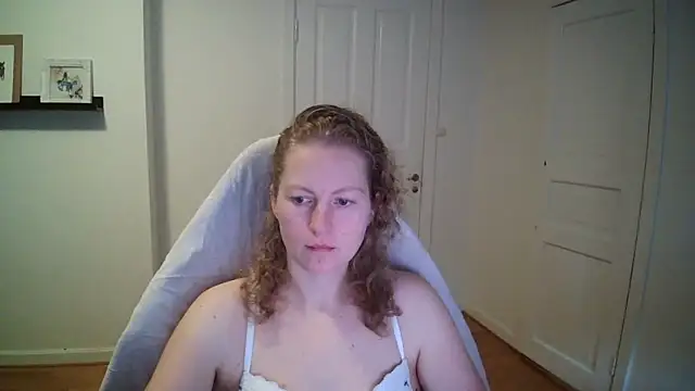 Girlnina-1995 online show from November 17, 10:21 am