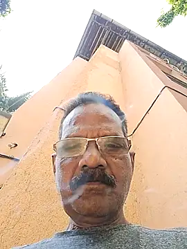 Snapshot of Maddymissile chatting on March 6, 6:54 am Maddymissile online show from March 6, 6:54 am