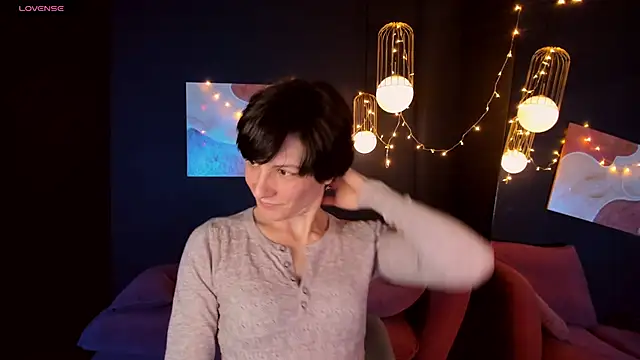 LorenDaze online show from January 15, 2:02 pm