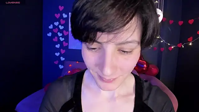 LorenDaze online show from February 14, 2:12 pm