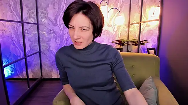 LorenDaze online show from March 15, 6:03 am