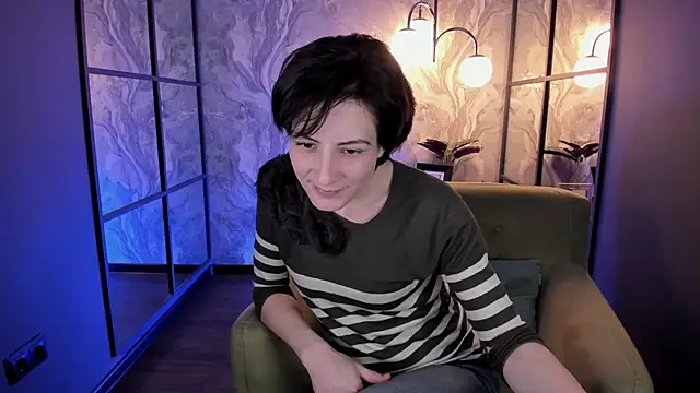 LorenDaze online show from March 19, 1:51 pm