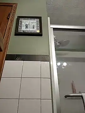 Snapshot of eatmeplease44 chatting on January 20, 9:32 pm eatmeplease44 online show from January 20, 9:32 pm