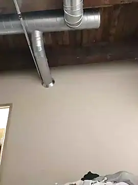 Snapshot of eatmeplease44 chatting on March 6, 12:21 am eatmeplease44 online show from March 6, 12:21 am