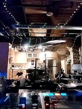 Snapshot of eatmeplease44 chatting on October 7, 3:04 am eatmeplease44 online show from October 7, 3:04 am