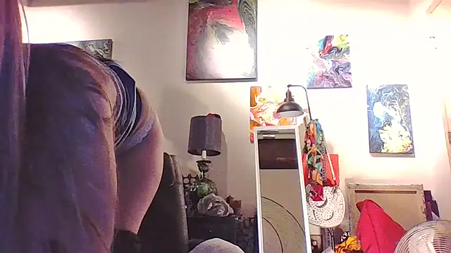 Snapshot of eatmeplease44 chatting on November 16, 11:16 am eatmeplease44 online show from November 16, 11:16 am