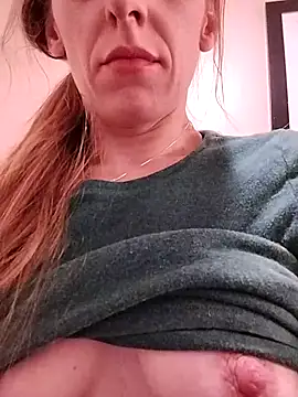 Snapshot of eatmeplease44 chatting on November 27, 12:40 pm eatmeplease44 online show from November 27, 12:40 pm